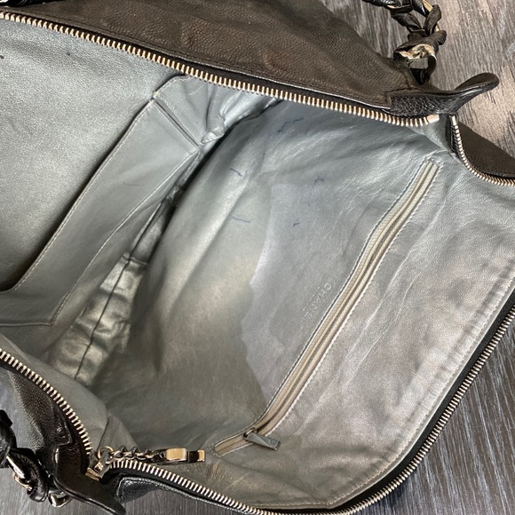 CHANEL bag black caviar and gunmetal hardware - Picture 6 of 7